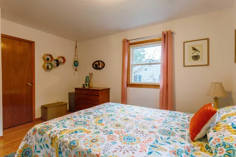 213 Pleasant Avenue Burlington VT 05408