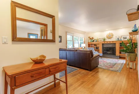 213 Pleasant Avenue Burlington VT 05408