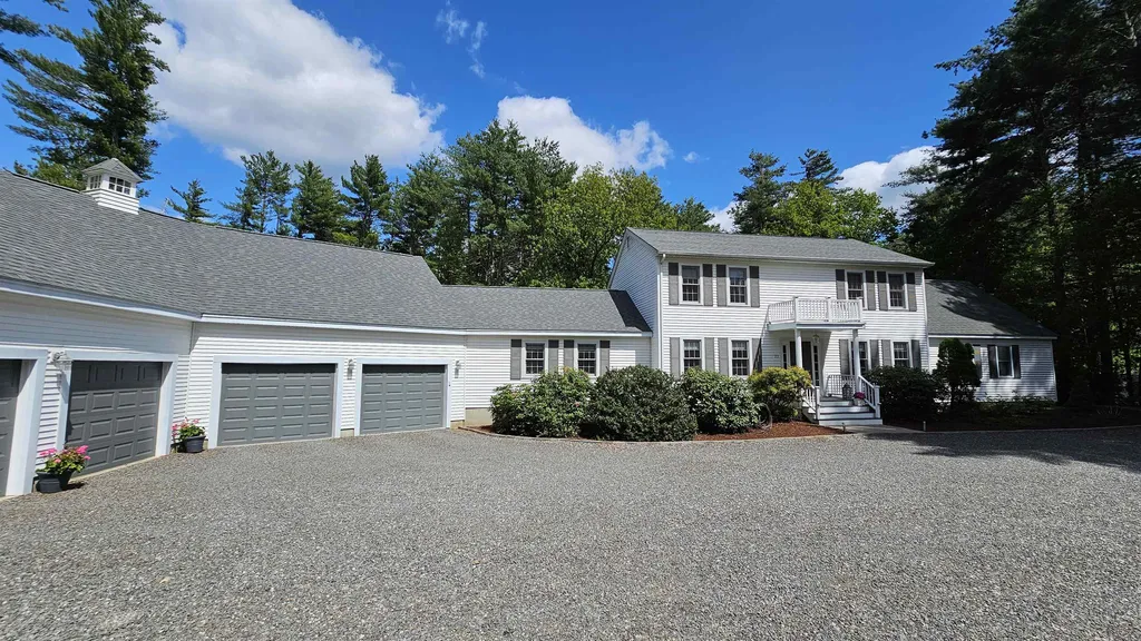 22 Sandy Brook Lane Londonderry NH 03053
