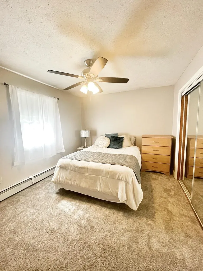 22 Sandy Brook Lane Londonderry NH 03053