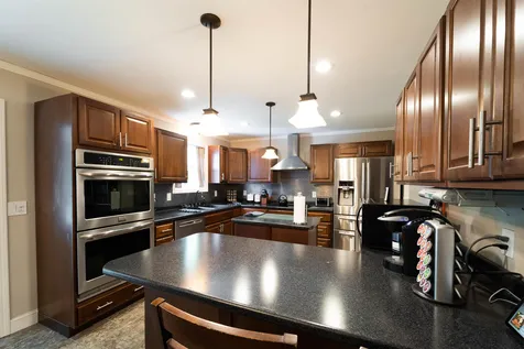 22 Sandy Brook Lane Londonderry NH 03053