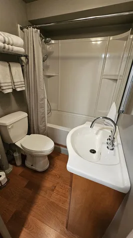22 Sandy Brook Lane Londonderry NH 03053