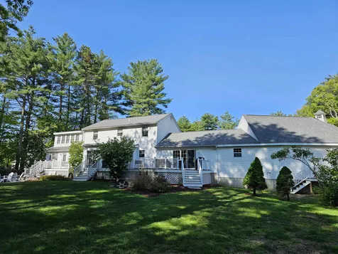 22 Sandy Brook Lane Londonderry NH 03053