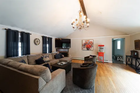 22 Sandy Brook Lane Londonderry NH 03053