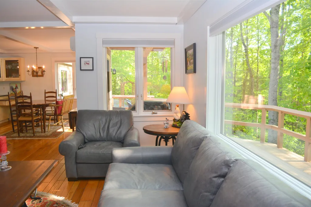 27 Fairway Drive Grantham NH 03753