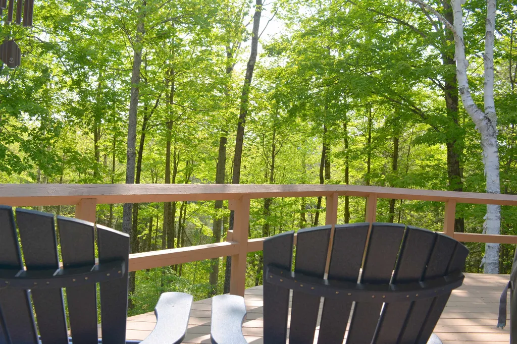 27 Fairway Drive Grantham NH 03753