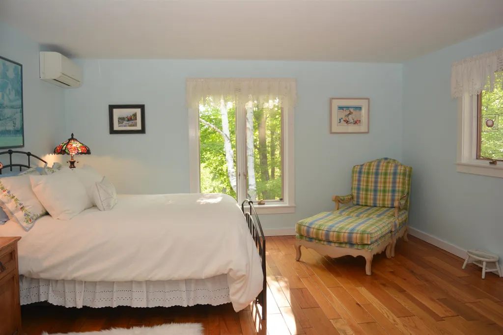 27 Fairway Drive Grantham NH 03753