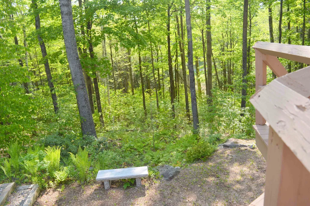 27 Fairway Drive Grantham NH 03753