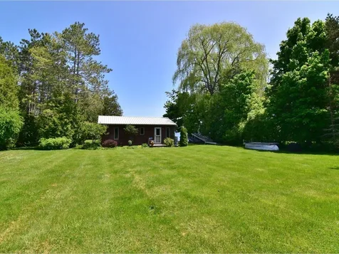 17 Mountain View Lane North Hero VT 05474