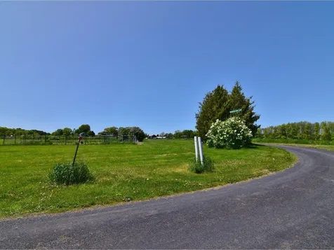 17 Mountain View Lane North Hero VT 05474