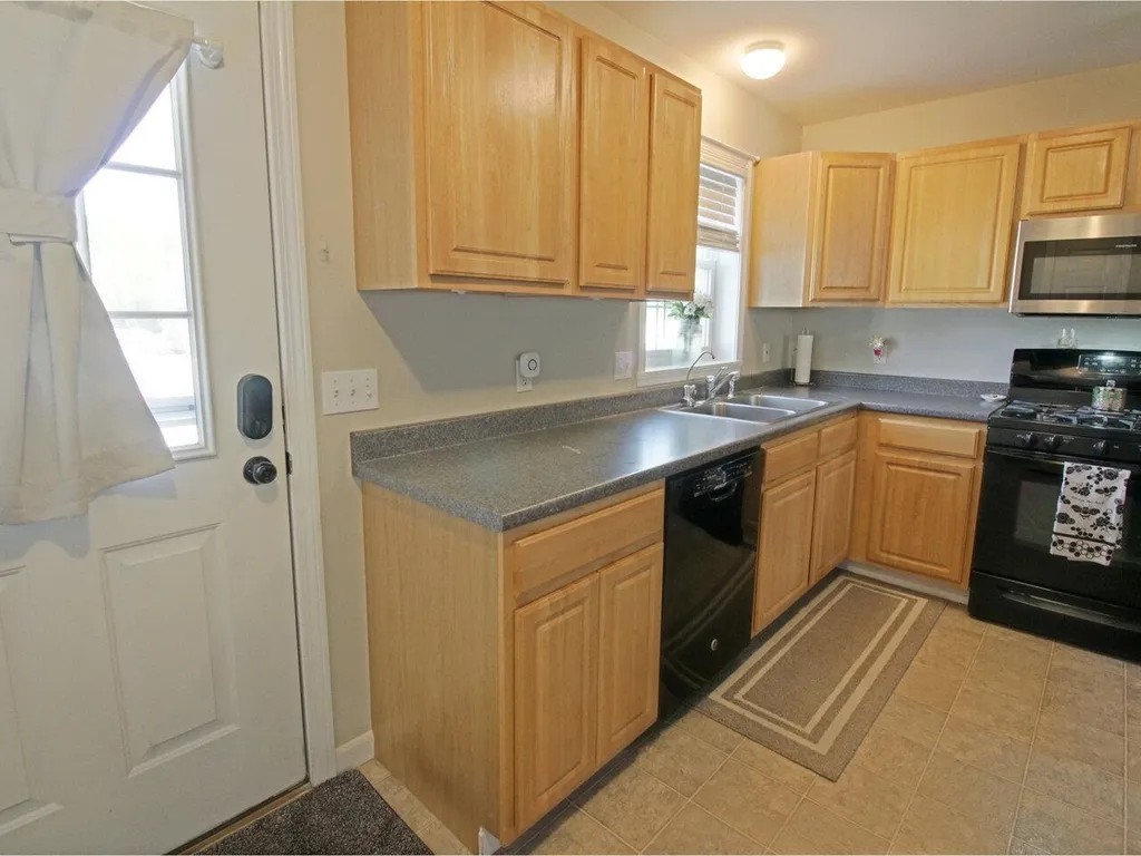 48 Colonial Road Fairfax VT 05454