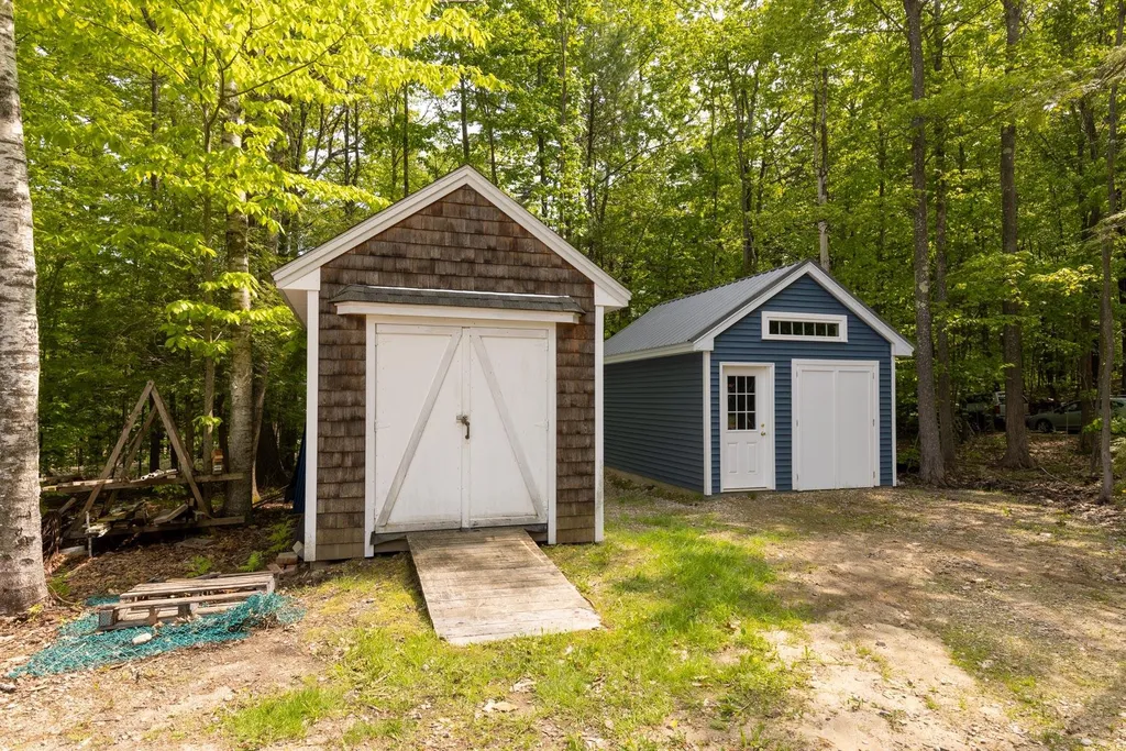 98 Governors Road Milton NH 03851