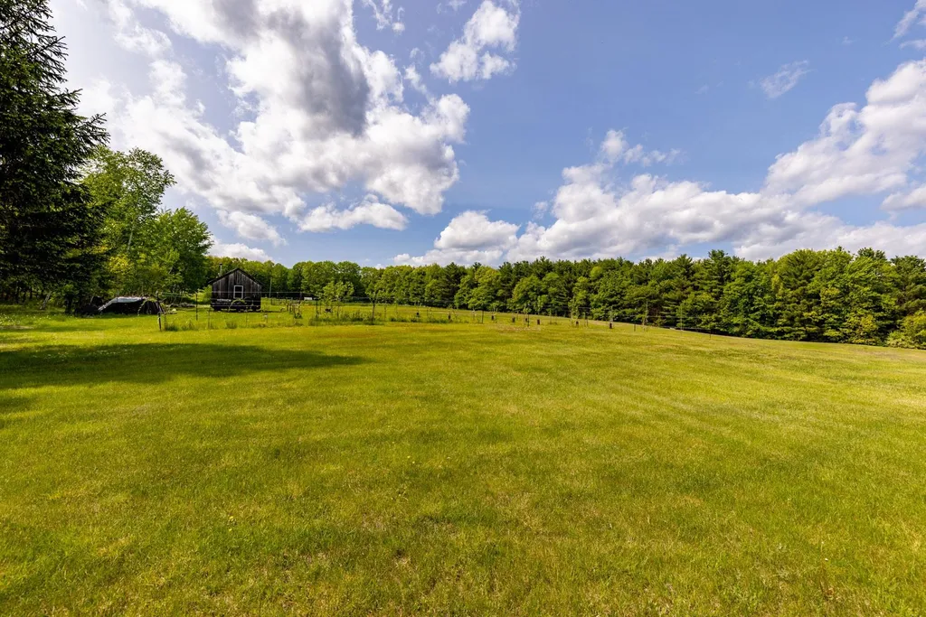 98 Governors Road Milton NH 03851
