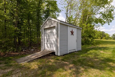 98 Governors Road Milton NH 03851