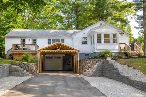 31 Baker Street Hudson NH 03051