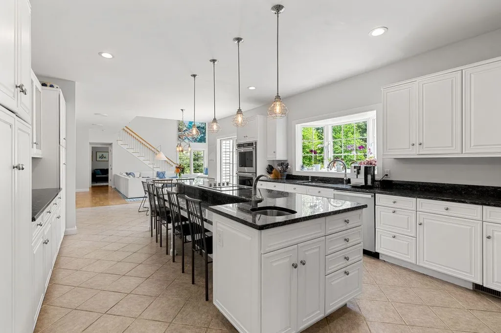 56 Rolling Woods Drive Bedford NH 03110