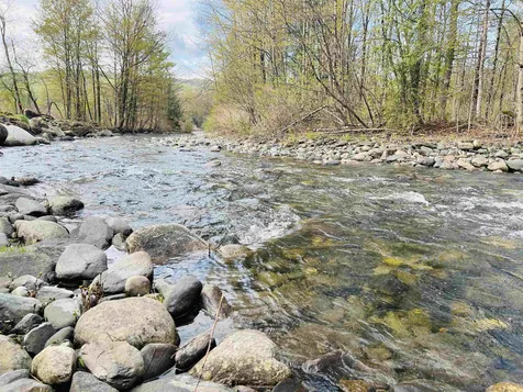 2947 Vt Route 122 Sheffield VT 05866