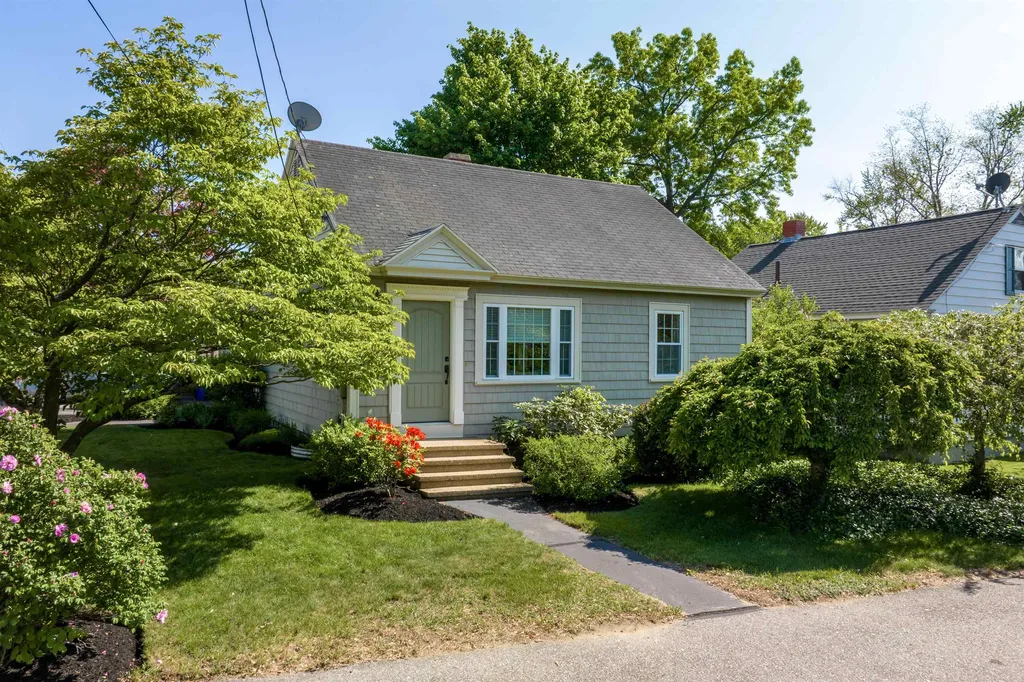 1197 Somerville Street Manchester NH 03103