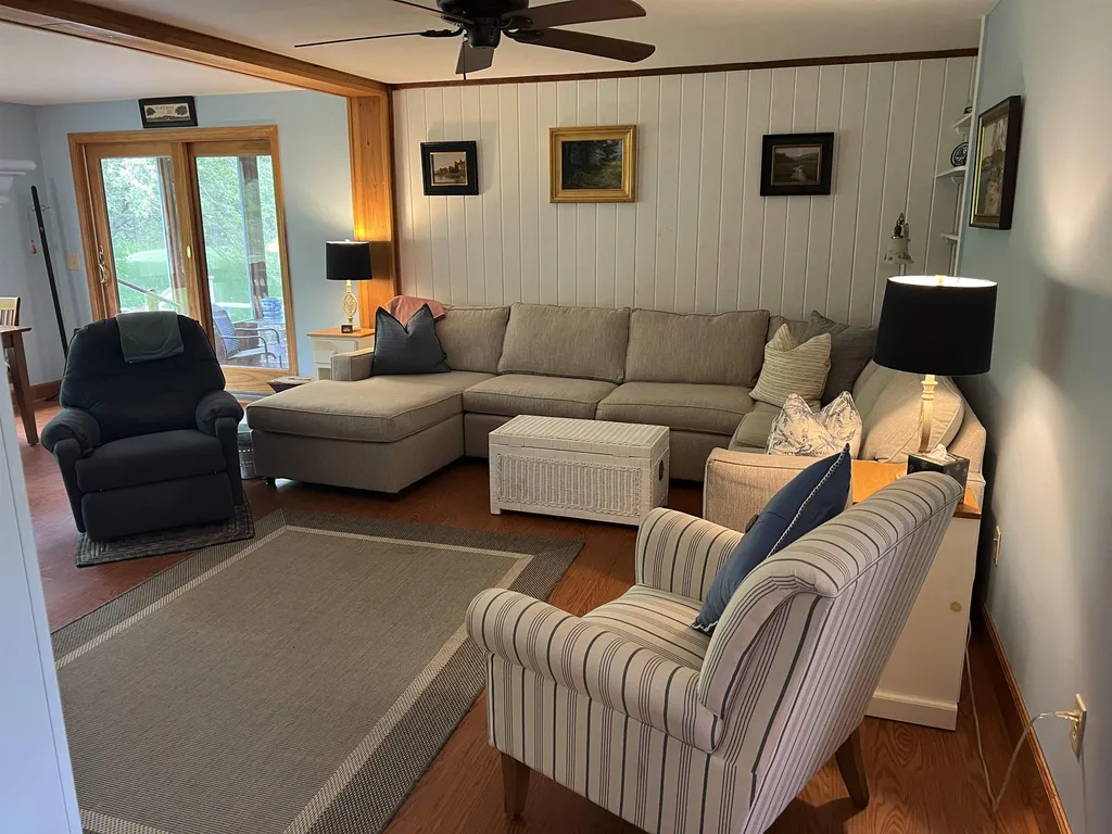 387 North Main Street Wolfeboro NH 03894