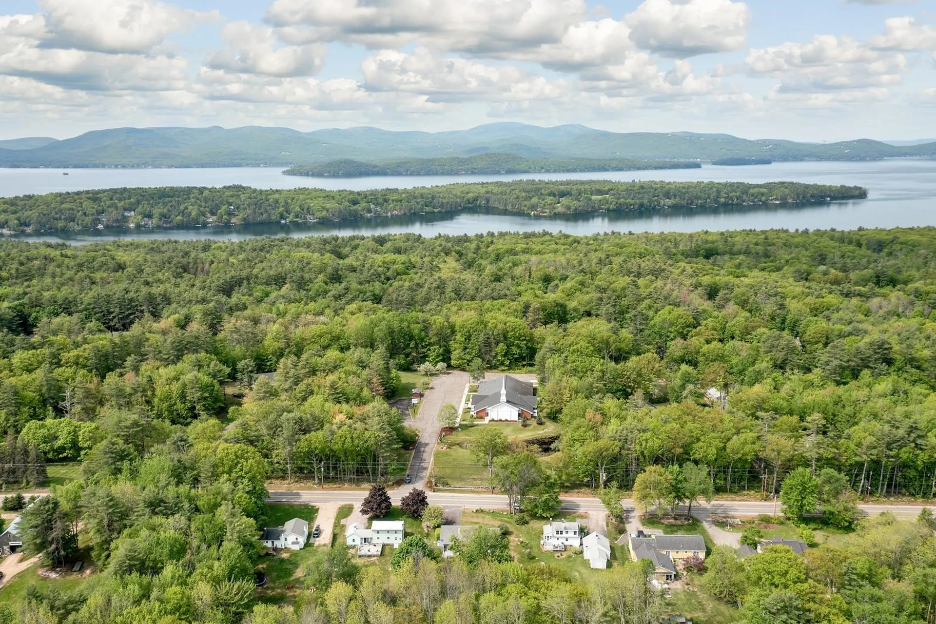 387 North Main Street Wolfeboro NH 03894