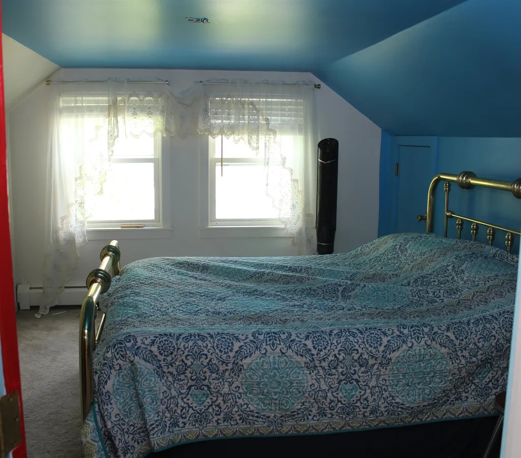 26 Crawford Avenue Exeter NH 03833