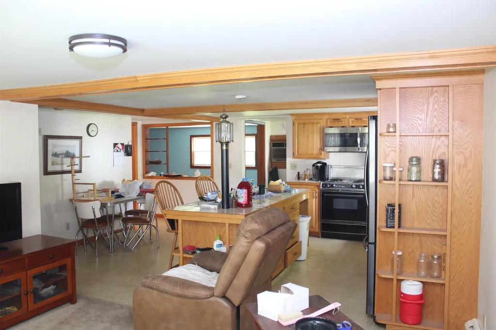26 Crawford Avenue Exeter NH 03833