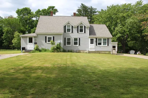 26 Crawford Avenue Exeter NH 03833