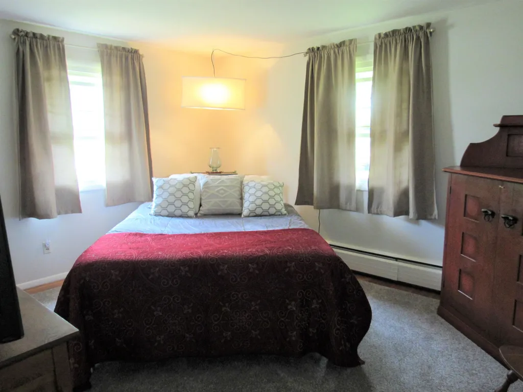 11 Bellevue Avenue Claremont NH 03743