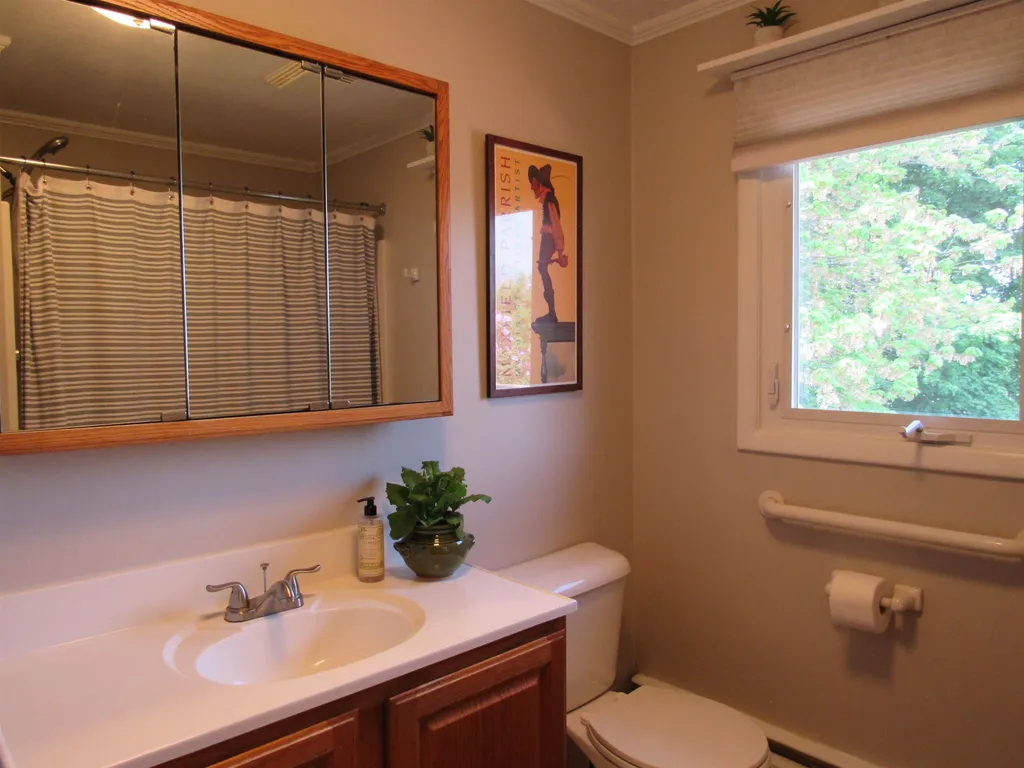 11 Bellevue Avenue Claremont NH 03743