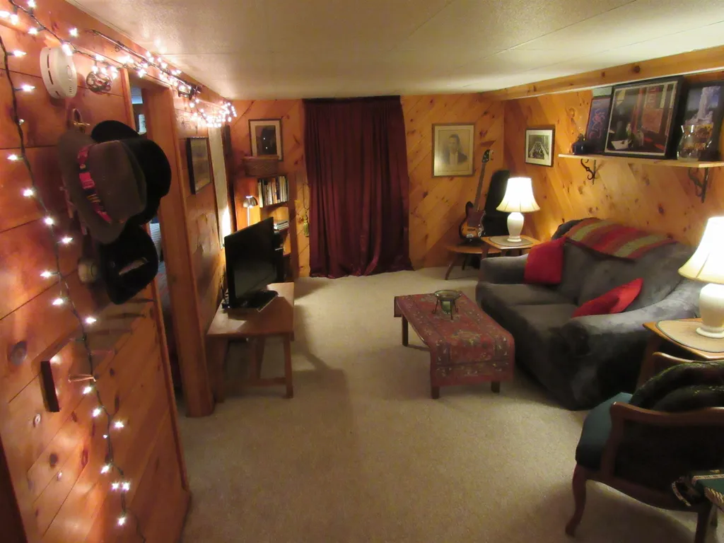 11 Bellevue Avenue Claremont NH 03743