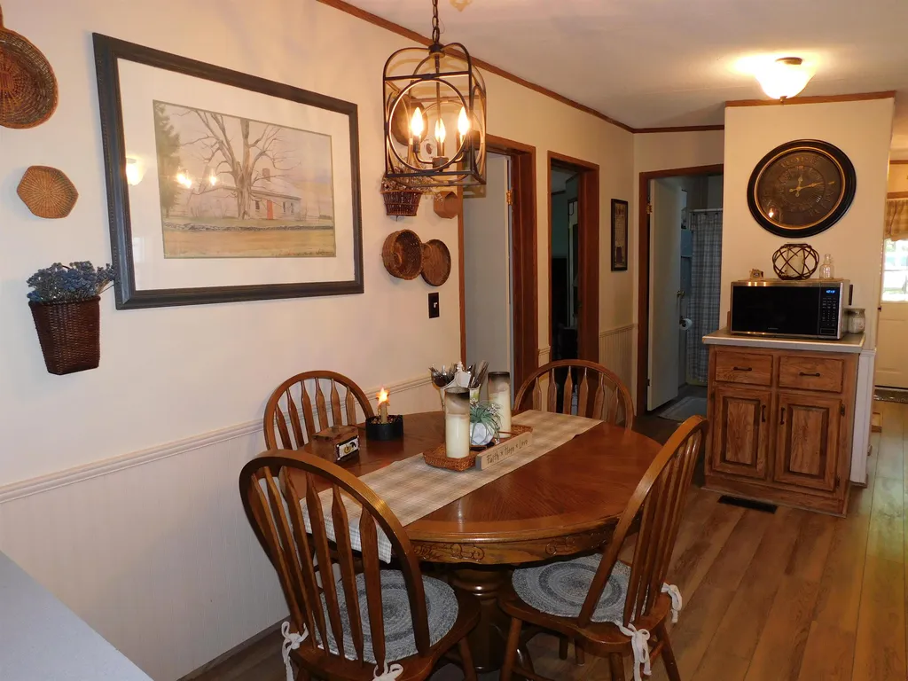 11 James Road Fremont NH 03044