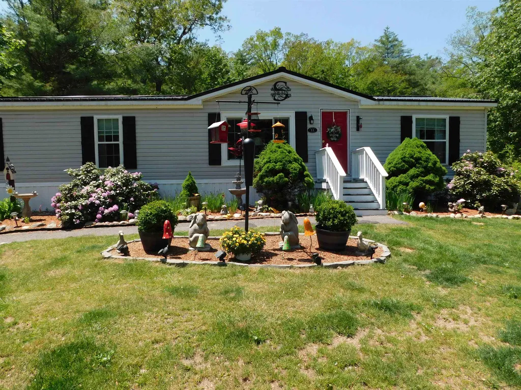 11 James Road Fremont NH 03044