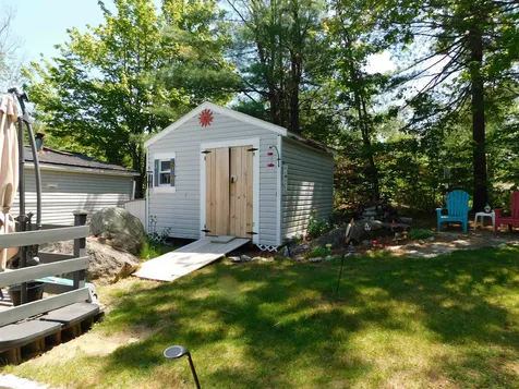 11 James Road Fremont NH 03044