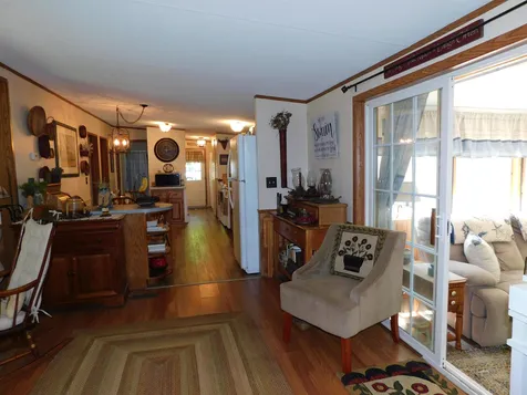 11 James Road Fremont NH 03044