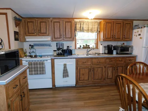 11 James Road Fremont NH 03044