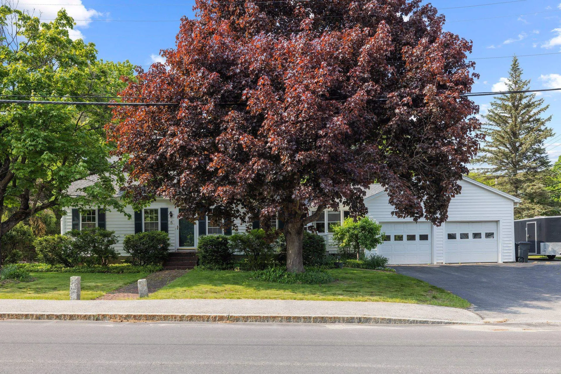 4 Prospect Street Henniker NH 03242