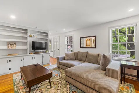 4 Prospect Street Henniker NH 03242