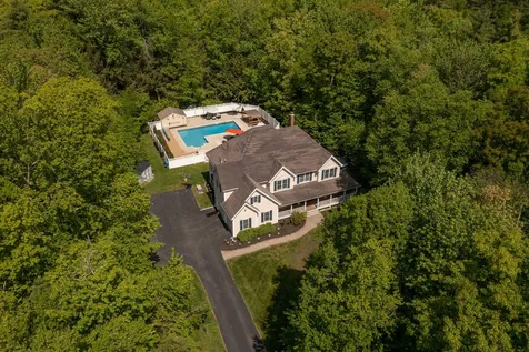 28 Stone Farm Road Barrington NH 03825
