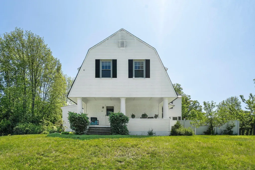 26 Crafts Avenue Lebanon NH 03784