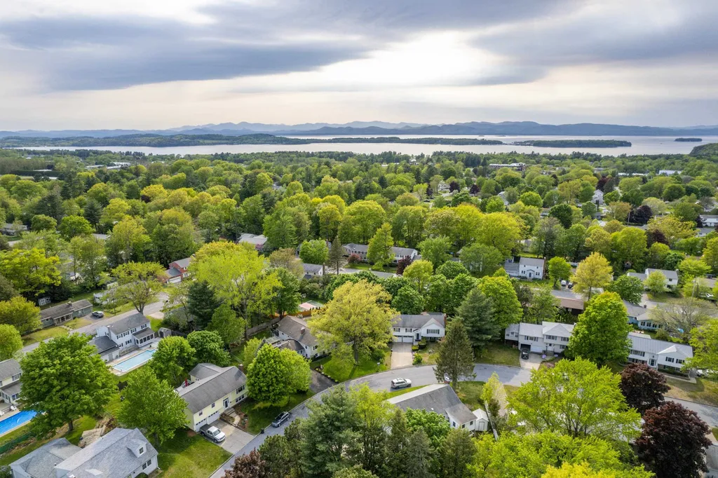 30 Cranwell Avenue South Burlington VT 05403
