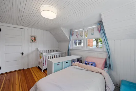 85 Belknap Point Road Gilford NH 03249