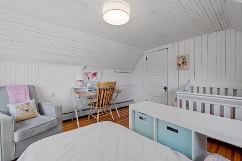 85 Belknap Point Road Gilford NH 03249