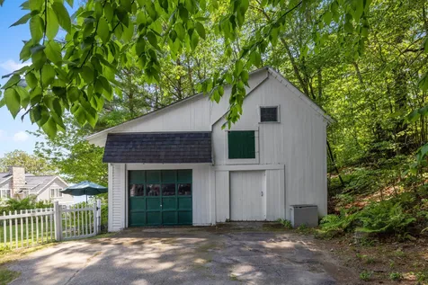 85 Belknap Point Road Gilford NH 03249