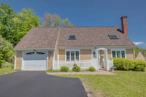 66 Garden Circle Laconia NH 03246