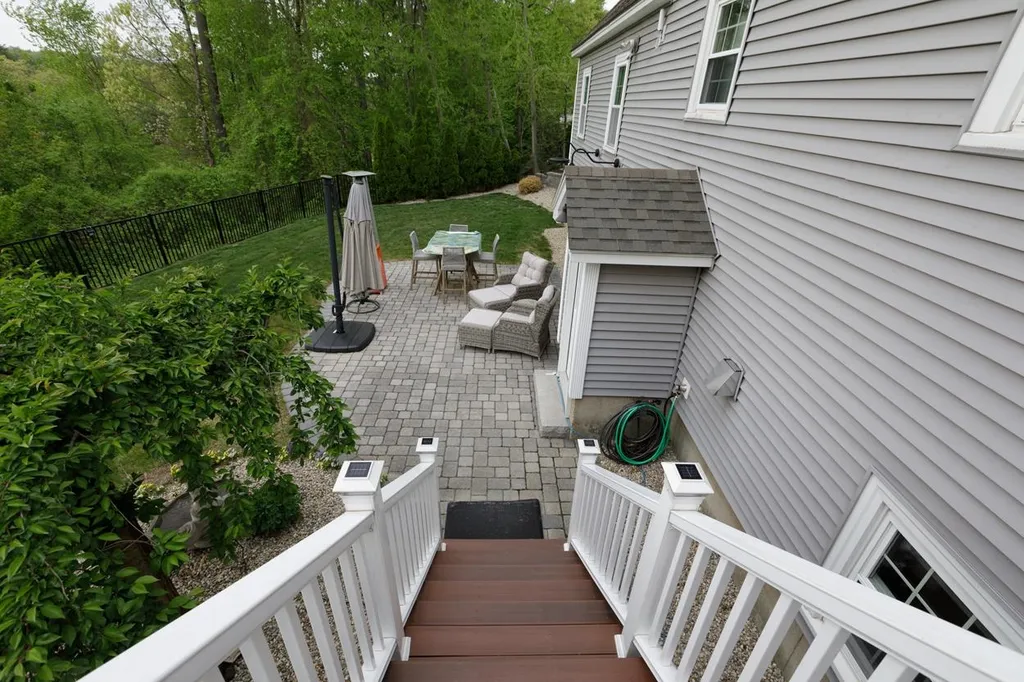 16 Camelot Drive Manchester NH 03104