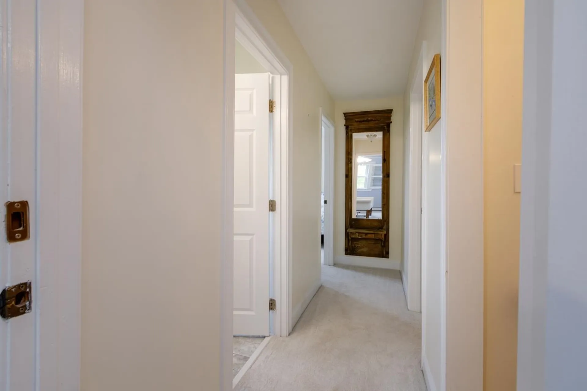16 Camelot Drive Manchester NH 03104