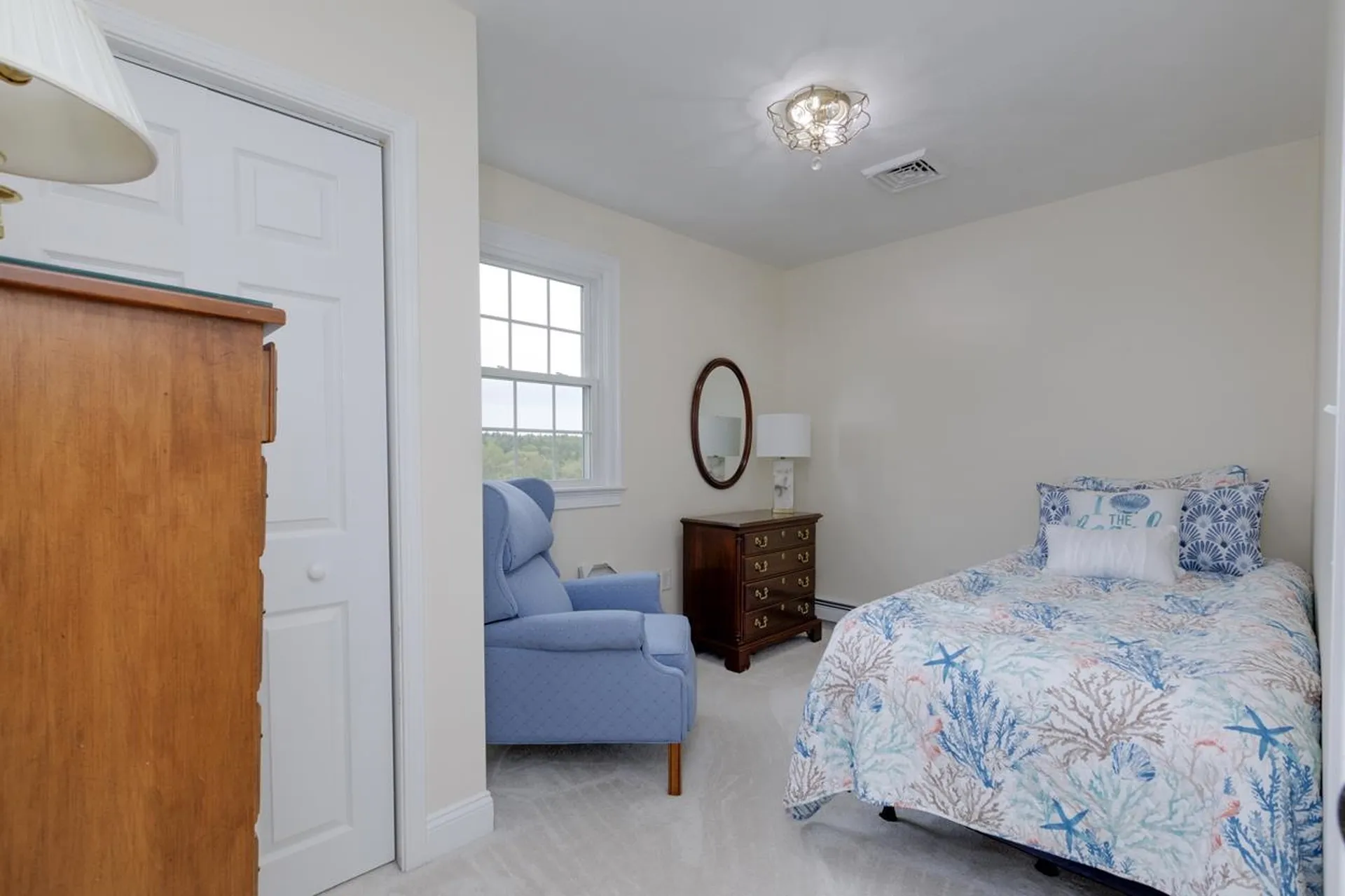 16 Camelot Drive Manchester NH 03104