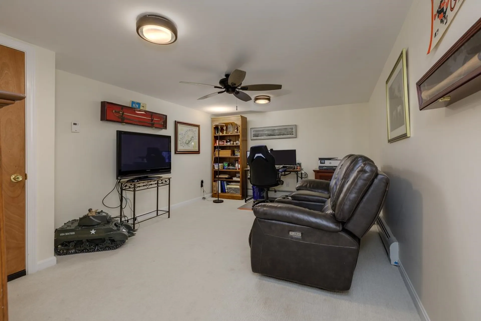 16 Camelot Drive Manchester NH 03104