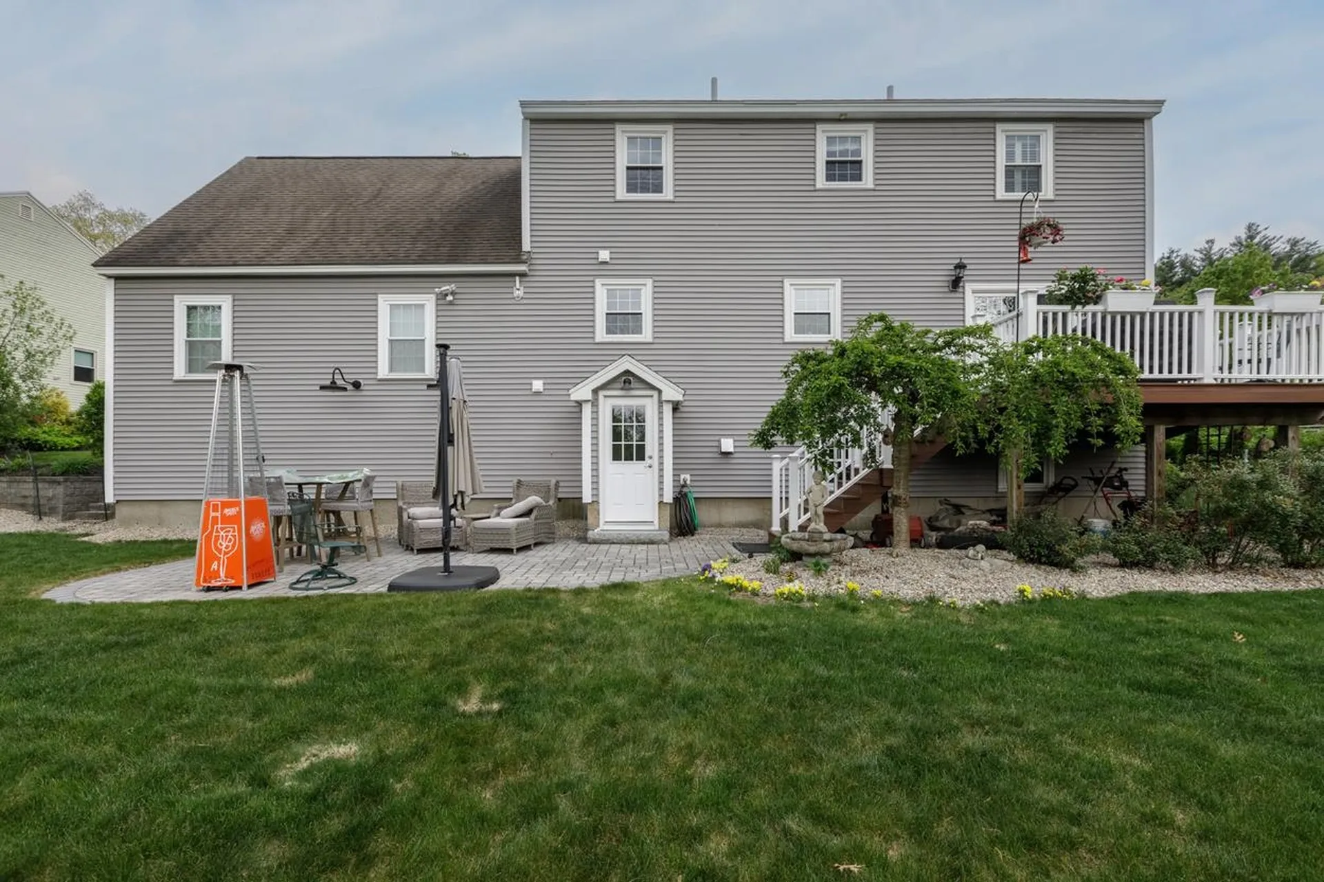 16 Camelot Drive Manchester NH 03104