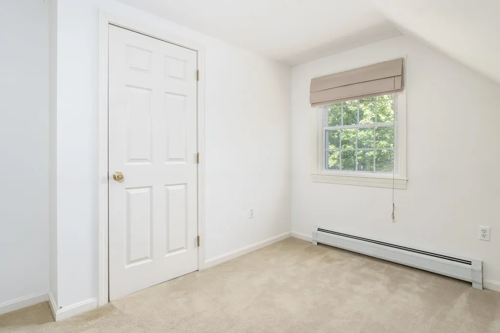 51 Greenfield Road New Boston NH 03070